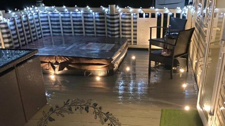 Prime Location & Luxurious Hot Tub Villa Татершал Екстериор снимка